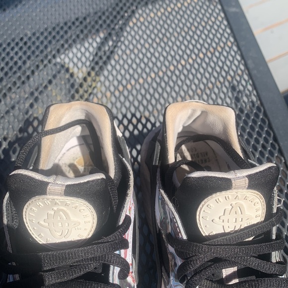 Nike Air Huarache - Picture 6 of 6